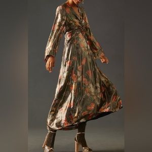 Caballero Deep V-Neck Maxi Dress Medium